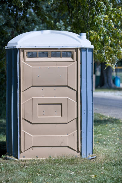 Portable Toilet Options We Offer in Grandview, WA
